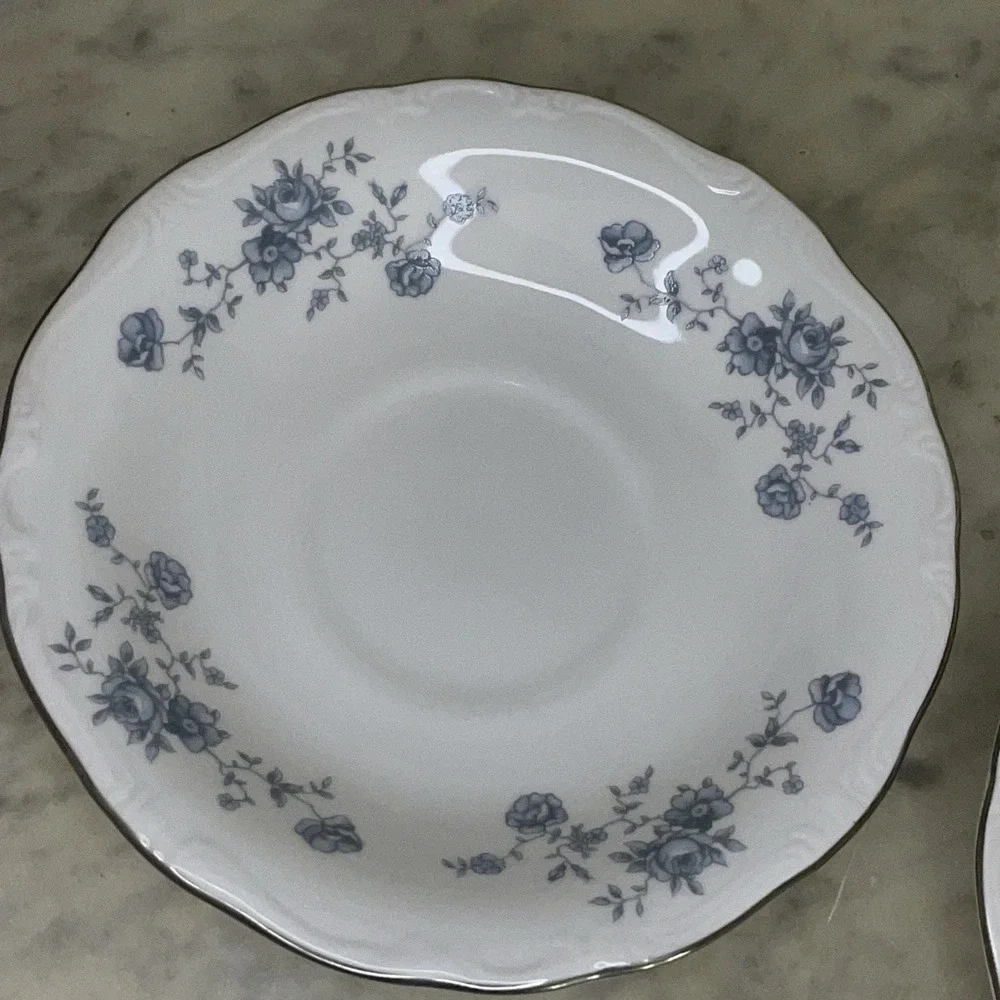 2 Johann Haviland Bavaria Germany Blue Garland Tea‎ Cup And Saucer Set Vintage